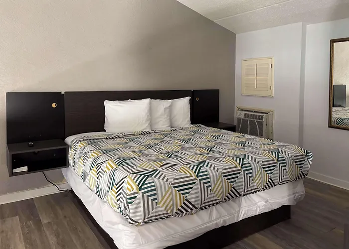 6 Tallahassee, Fl North Monroe Hotel 3*