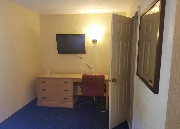 6 Tallahassee, Fl North Monroe 3*
